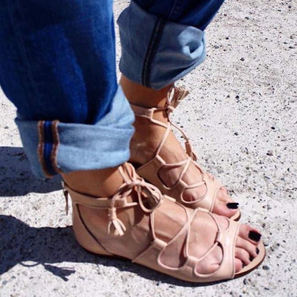 ✨Zara Gladiator Lace Up Flats Sandals✨